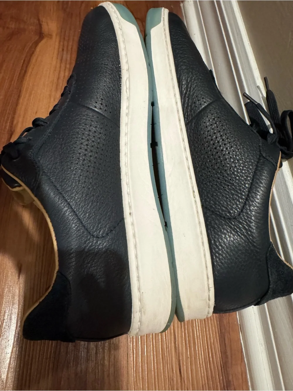 Men's Black Leather Casual Sneakers - Comfortable Lace-Up